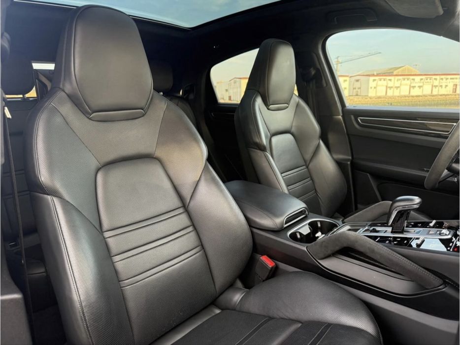 Porsche Cayenne Coupe E-hybrid