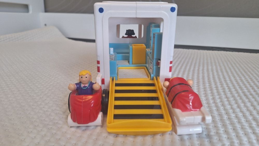 Ambulans zabawka
