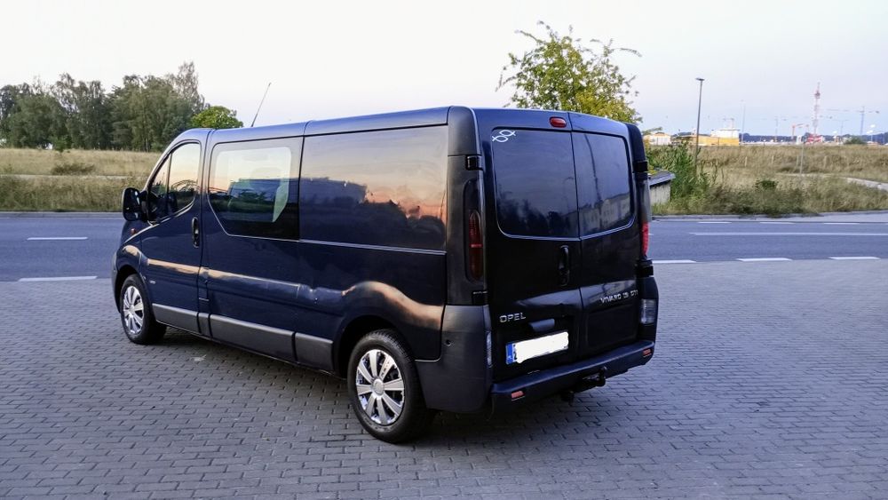 Opel Vivaro 1.9 cdi Holenderka  Maxi Long 6 osobowy klima Brygadowka