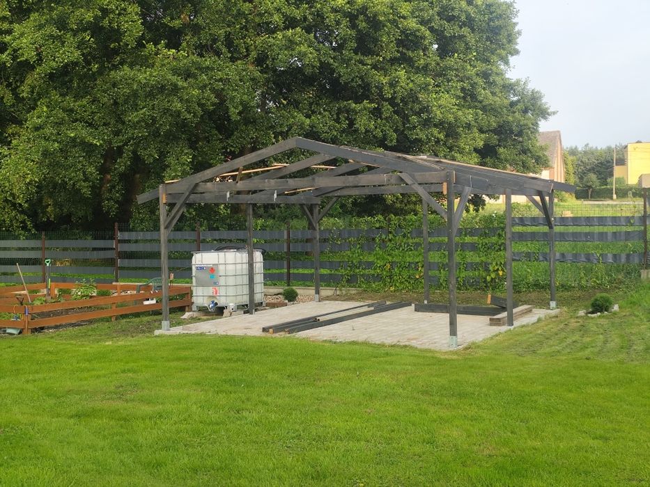 Konstrukcja drewniana wiata lub garaż