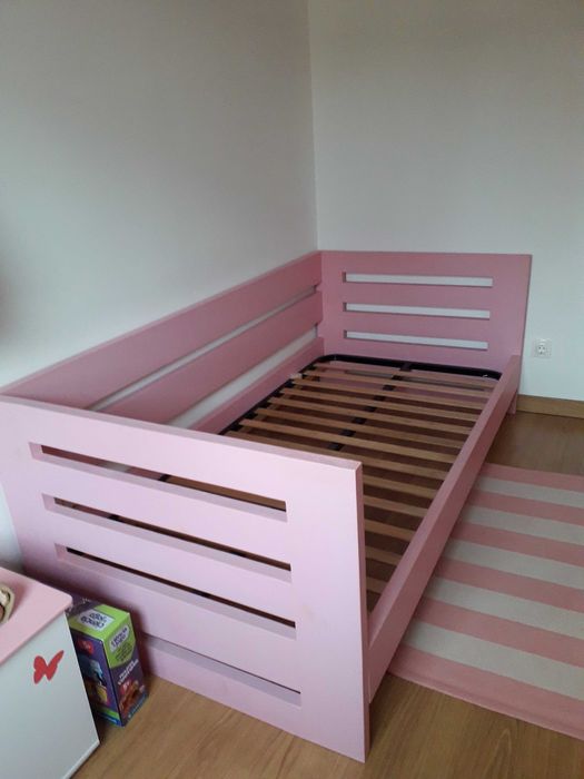 Cama menina madeira cor de rosa