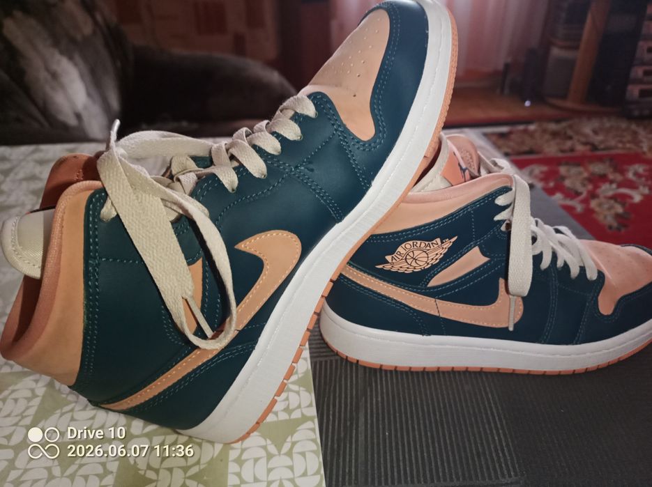 Buty Jordan 1 Mid Dark Teal