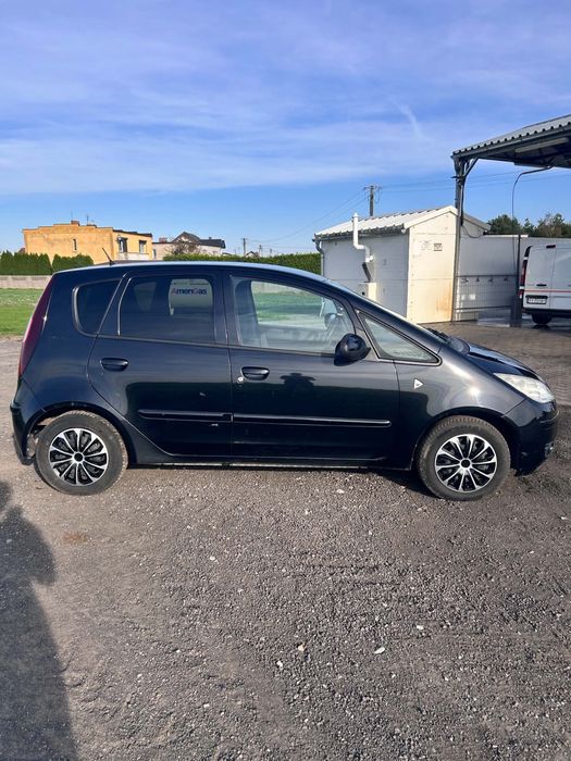 Mitsubishi Colt.
