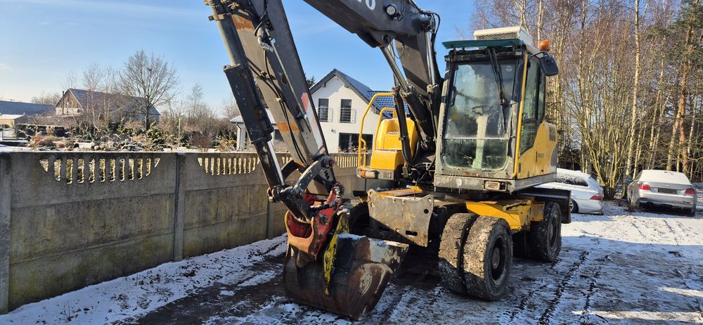 Koparka kołowa Volvo EW140C