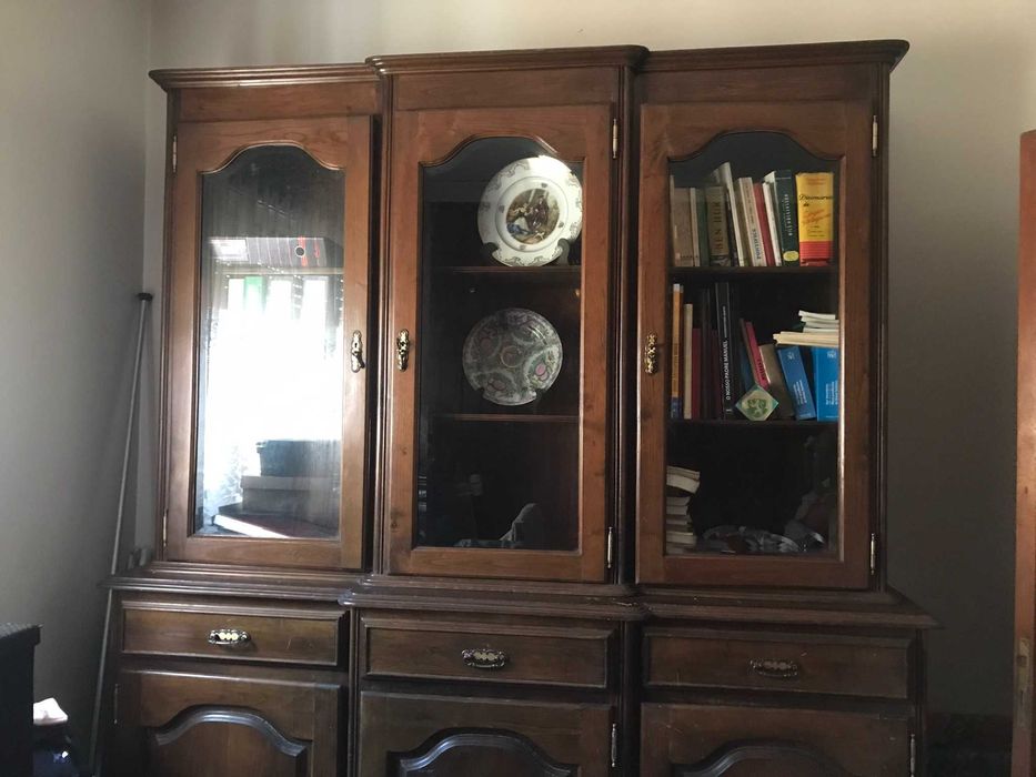 2 peças - Móvel  escritório com secretária madeira maciça. Urgente.