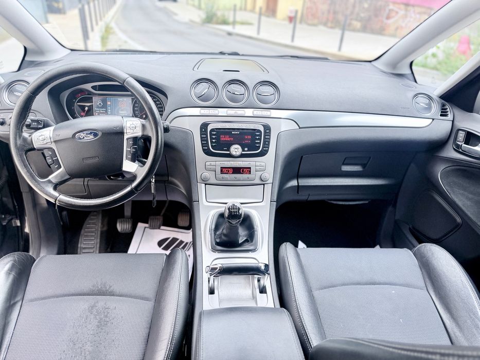 Ford S-Max 1.8 TDCi 125 cv | 2008 | Bem Estimada | Revisão Feita