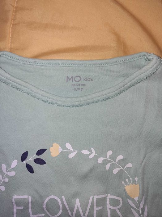 Pack tudo 5€ vestido, blusas básicas e pijamas