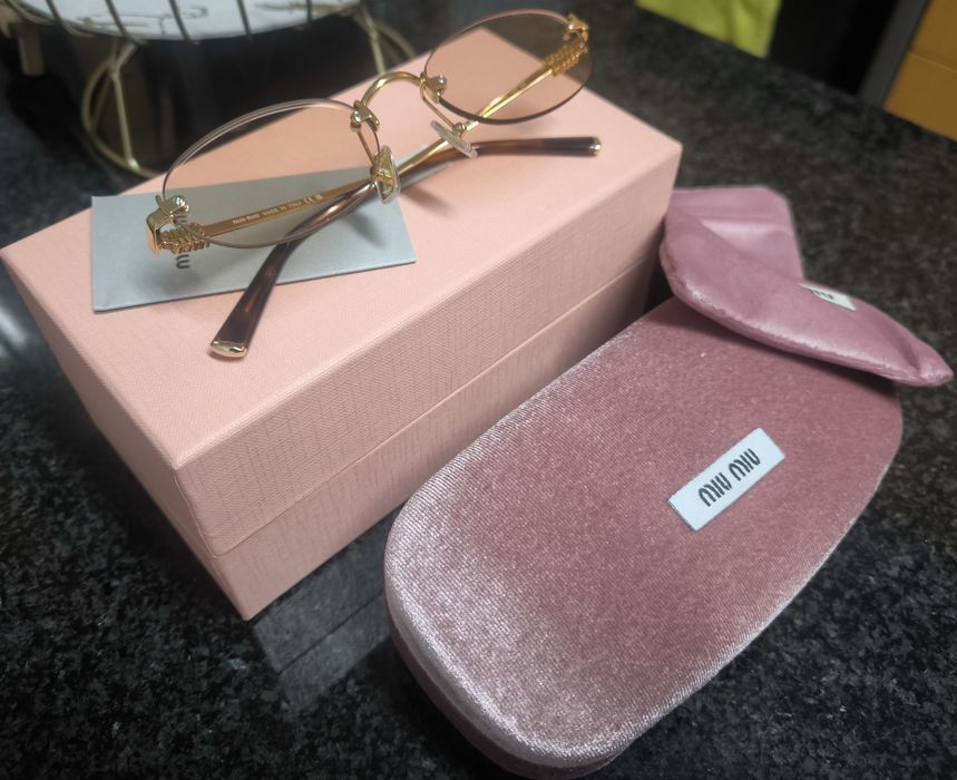 Oculos de sol Miu Miu