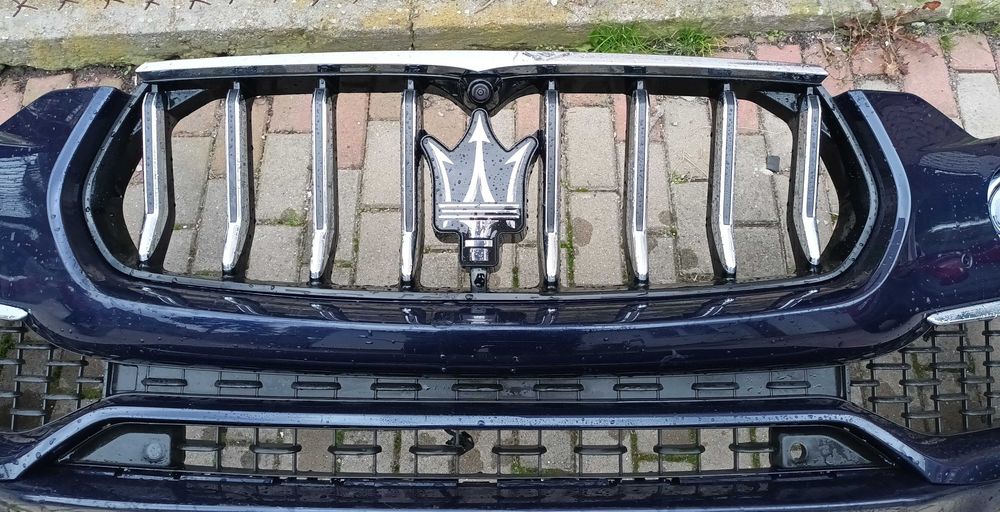 Zderzak przód przedni Maserati Levante