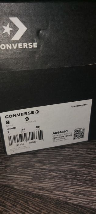 Трендові босоножки Converse