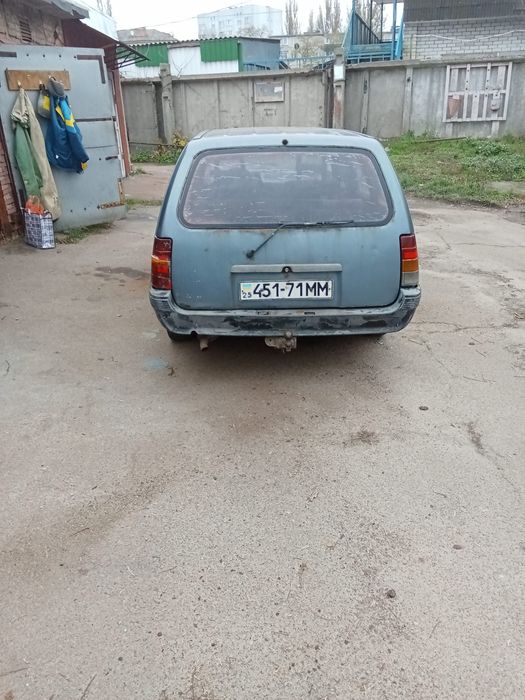 Продам Опель Кадет универсал