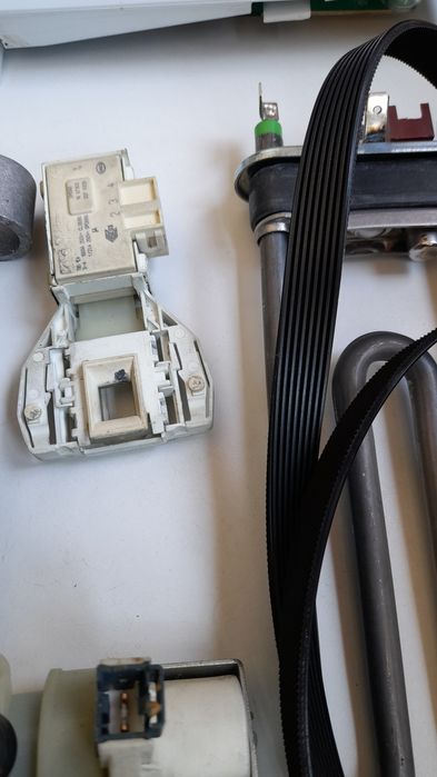 Vendo peças maquina lavar roupa indesit