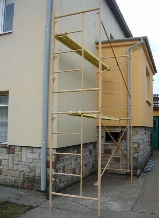 Rusztowanie elewacyjne drabinkowe