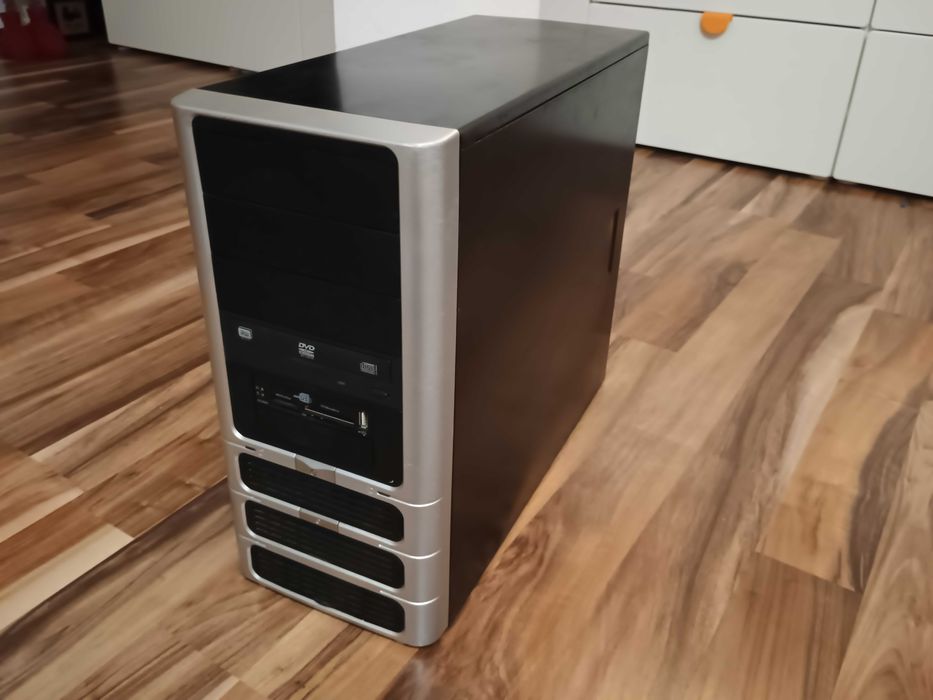 Komputer i5 4570, GTX 960 STRIX, 8 GB, SSD, HDD, OCZ 700W,