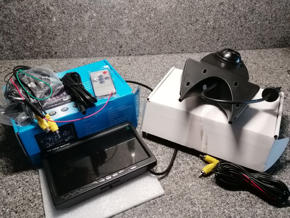 Câmara traseira e monitor 7" para carrinhas