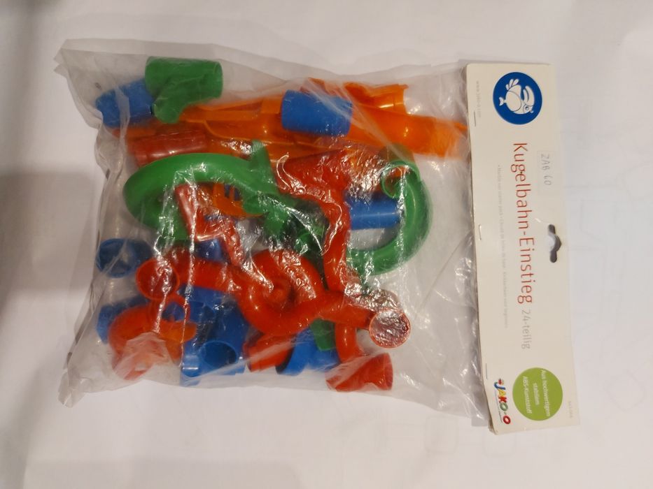 Klocki konstrukcyjne z kulkami