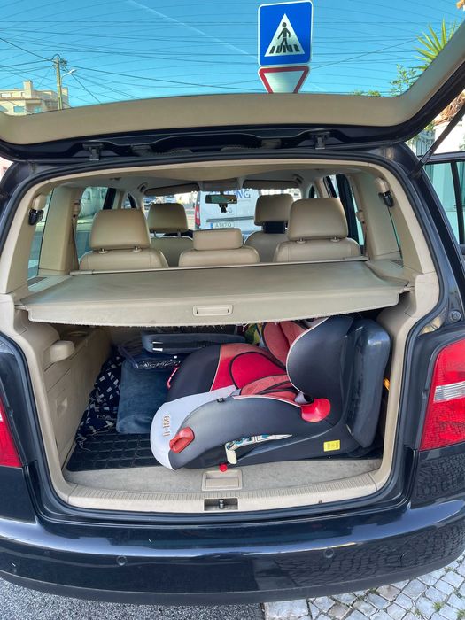 VW Touran 2.0 TDI Highline 7L DSG