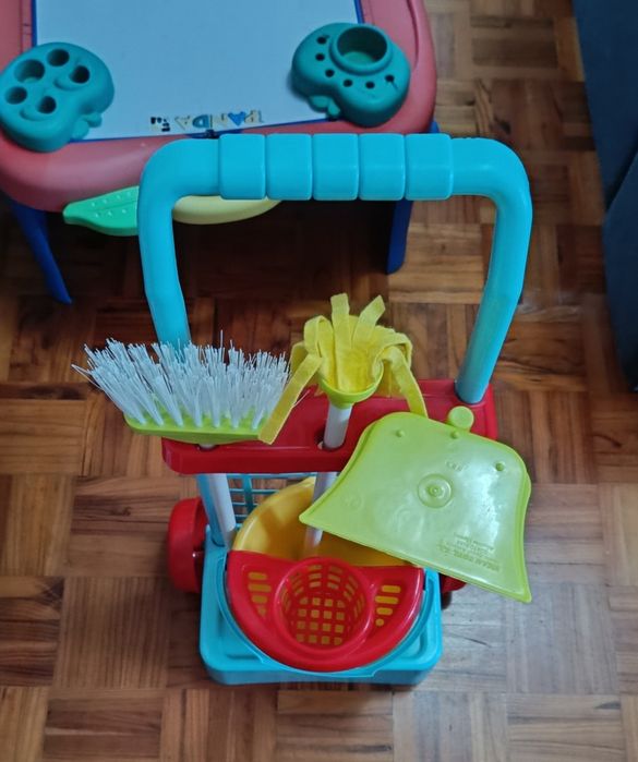 Carrinho limpeza criança