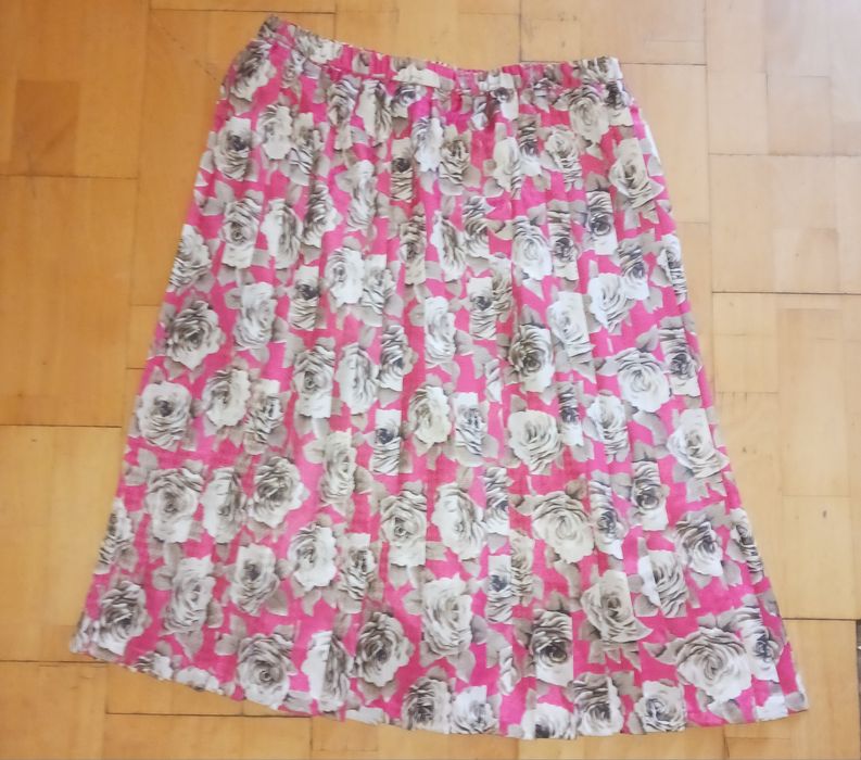 Damska spódniczka.