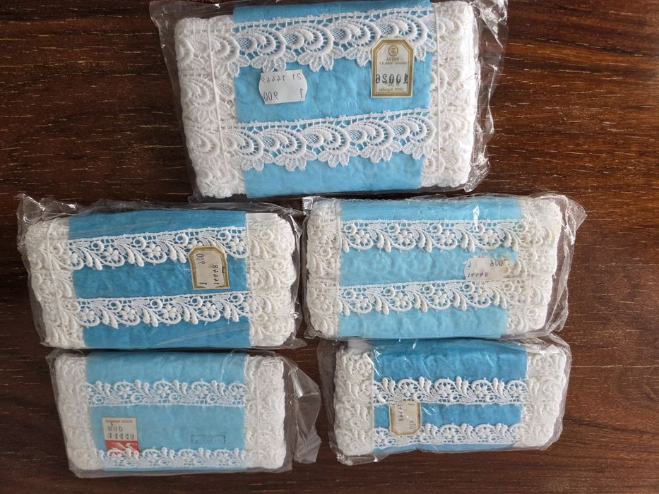 Pontas de renda em algodão