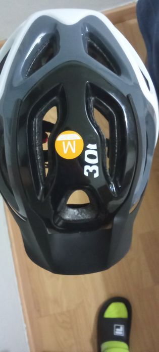 Trotinete elétrica 25Km com capace e cadeado compra até dia 30 do 10 e o  cadeado não paga por 160€ tudo
