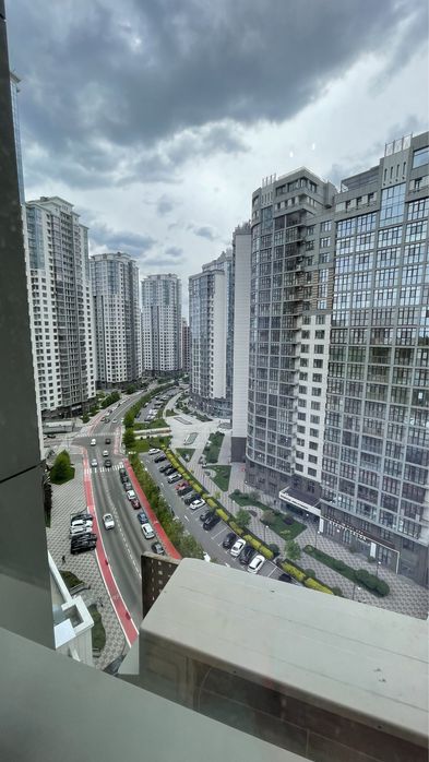 Андрія Верхогляда ( Драгомирова 7) «Новопечерськи липки» Печерськ