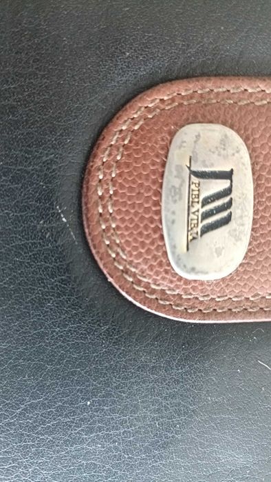 Porta Moedas pele verdadeira marca JM