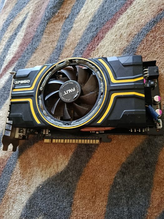 Nvidia gts 450 1gb 128 bit.