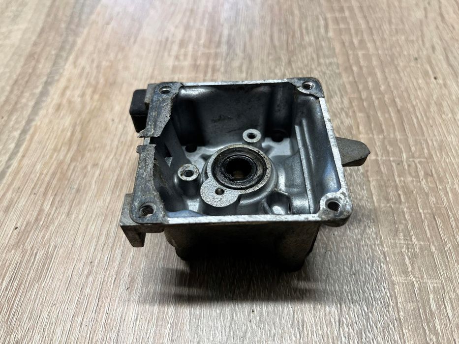 Kawasaki Td 18 Karter Obudowa Silnika Korpus