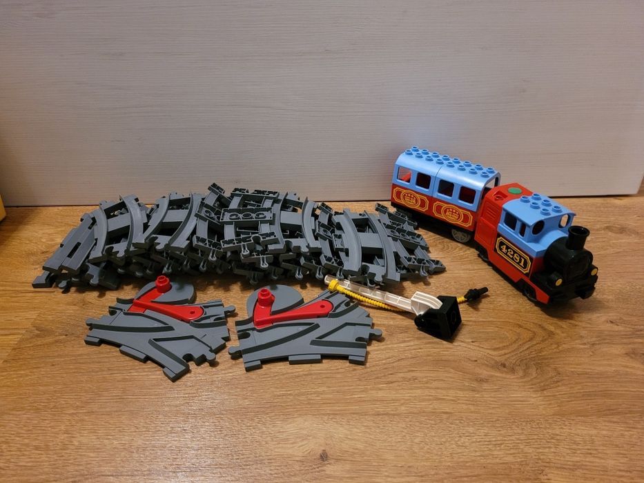 Duży zestaw Lego Duplo podkładka pociąg farma ciągnik straż karetka