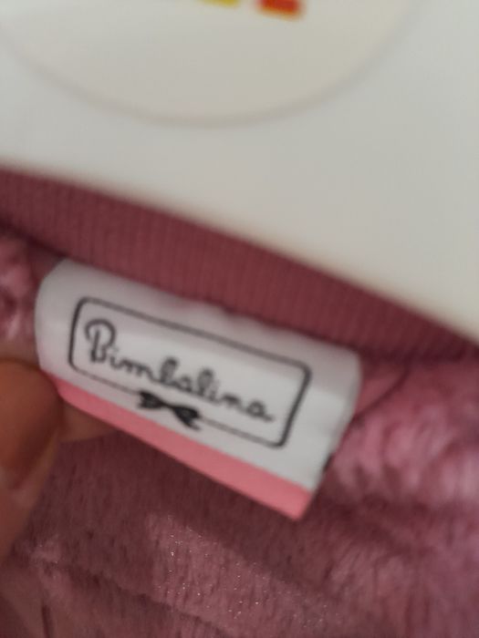 Casaco de pelinho rosa, Bimbalina