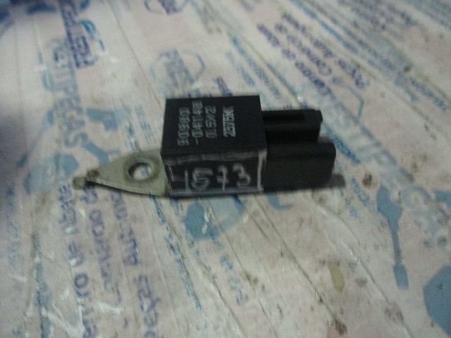 Botão / interruptor electromecânico / relé TOYOTA Yaris (_P9_)