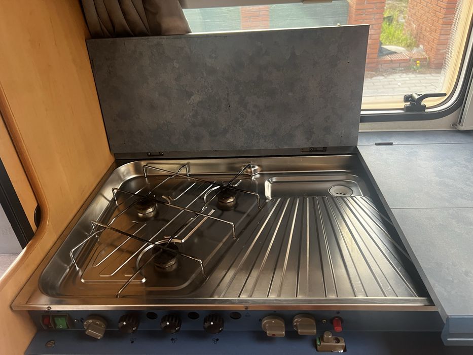 Hobby de luxe 450+ przedsionek Isabella Penta