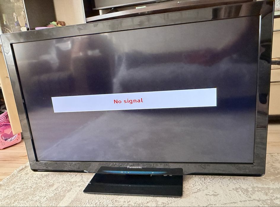 Телевізор Panasonic Viera TX-L42U3E 42 дюйми