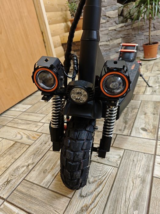 Продам самокат Kugo m4 pro max+ 23 ah, повний привід 2000W . Ключ nfs