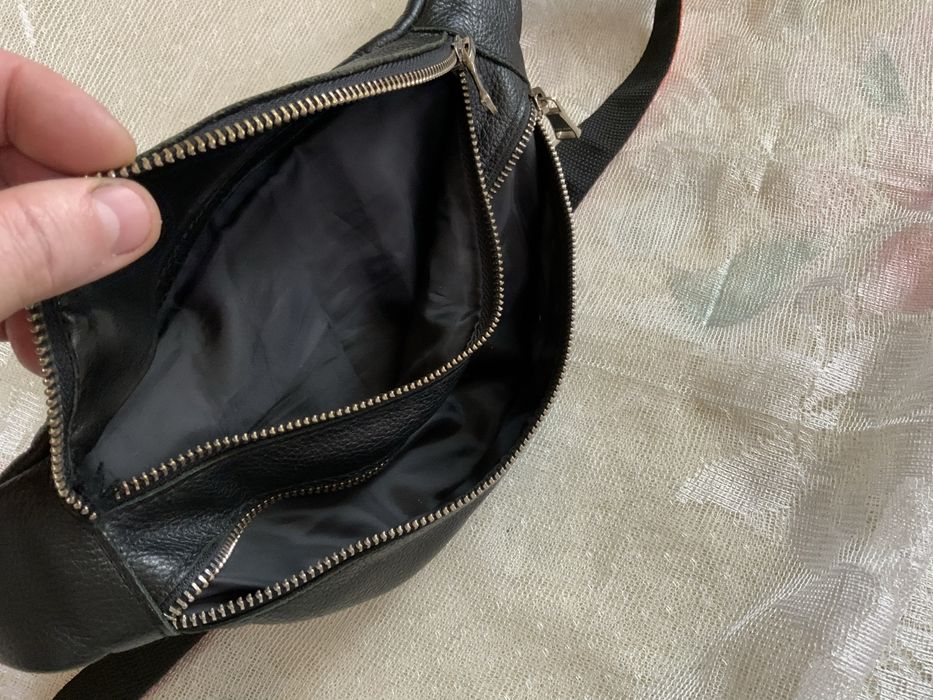 Подарок мужу. Фирменная кожаная мужская сумка Roberto Cavalli. 33/15/7