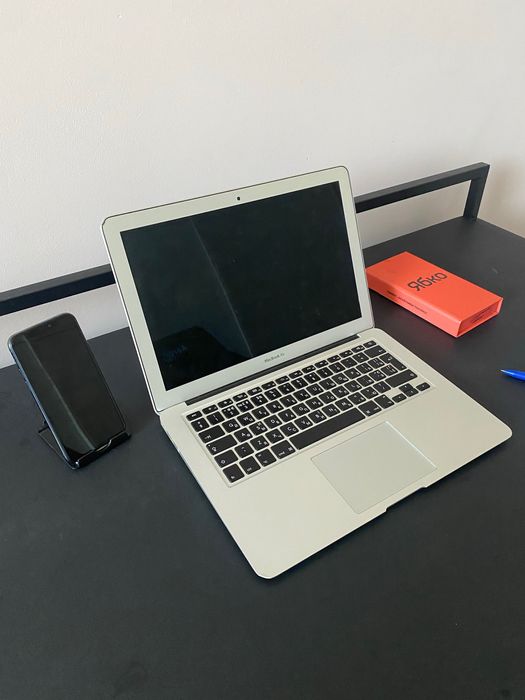 Apple Macbook Air 13 a1466 2017 розбитий екран на запчастини тачпад