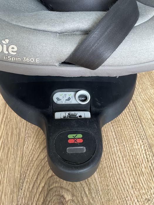 Fotelik samochodowy obrotowy Joie i-Spin 350 E