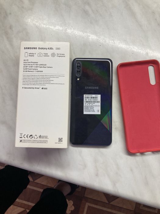 Samsung A30  у без  пробленному стані.