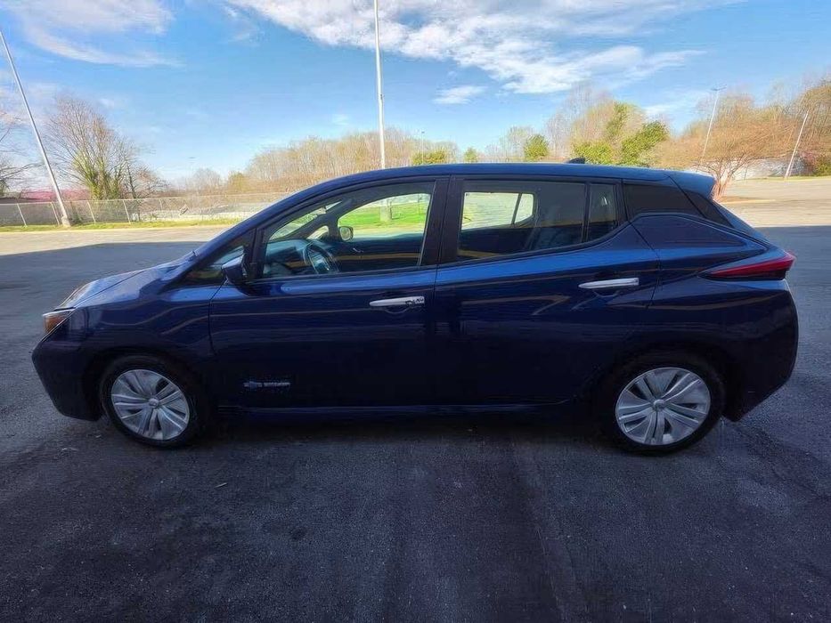 Nissan LEAF SV PLUS      2019