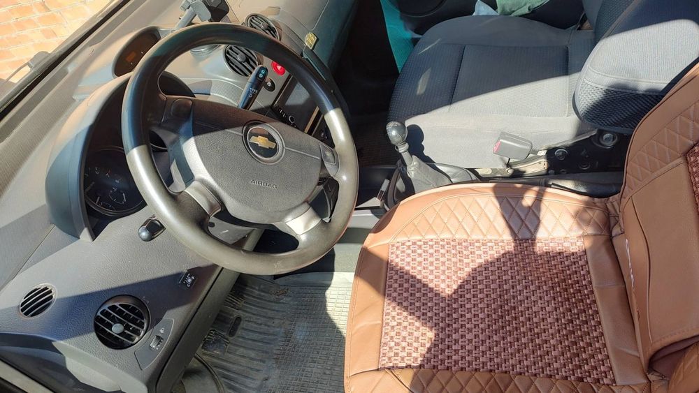 Автомобіль Shevrolet Aveo