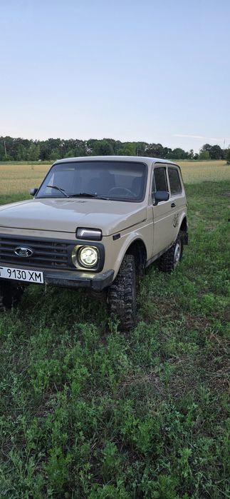 Продам ніву 4×4 2121