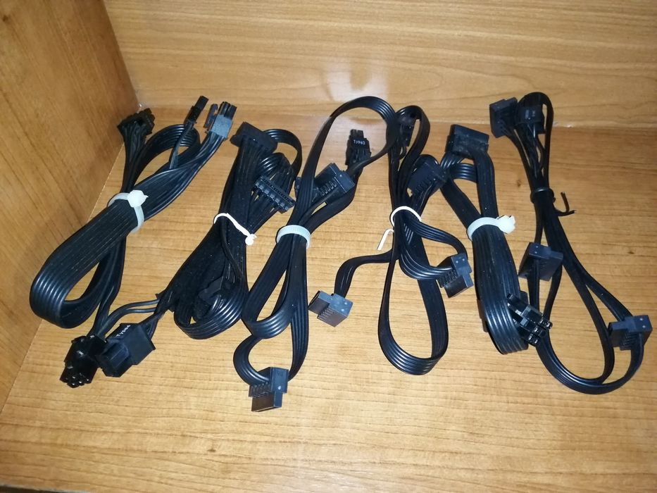Fonte de Alimentação Corsair CX500M Semi-modular (500 watts)