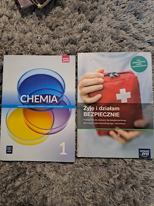 Ksiażki do szkoły sredniej klasa1