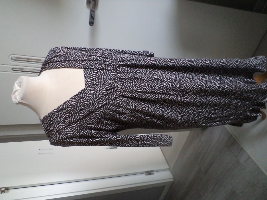 elegancka sukienka/ roz 46/48