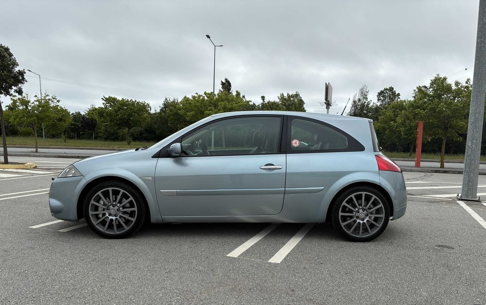 Renault Megane II RS 225