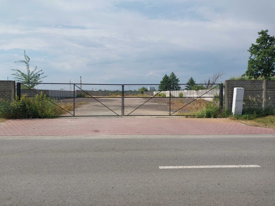 Wynajmę Wydzierżawię teren 2800 m2 w Wieluniu