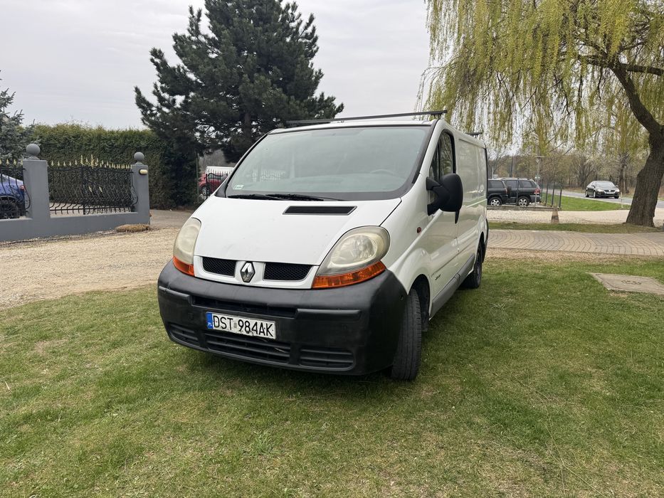 Renault Trafic 1.9td 2001r blaszak w pelni sprawny
