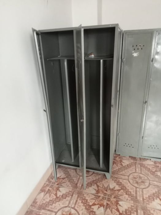 Sprzedam szafki metalowe
