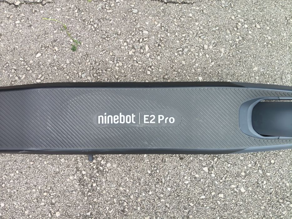Trotinete Elétrica SEGWAY-NINEBOT E2 Pro